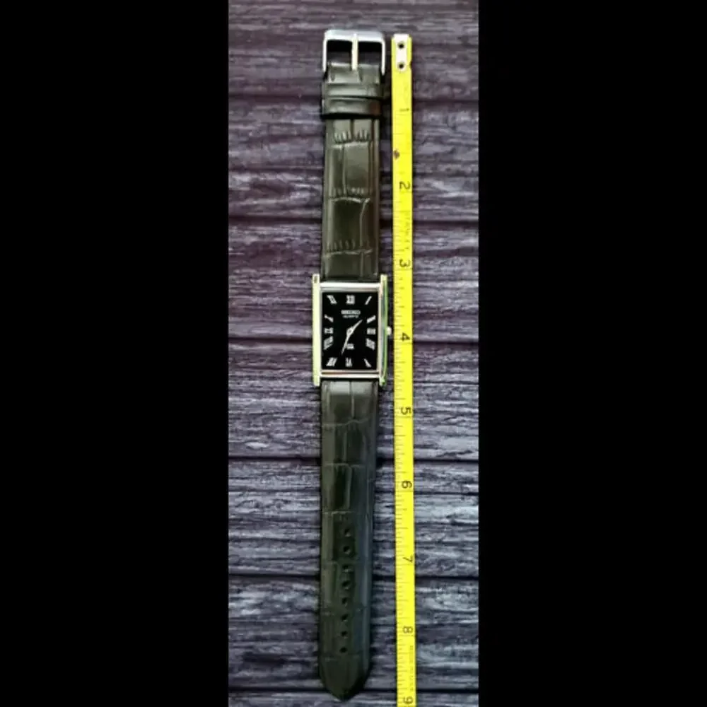 Vintage‎ NOS Mens Tank Rectangular Slim Seiko  Dress Watch New Mvt & Batt ⌚ - Picture 2 of 5